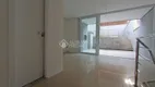 Foto 3 de Casa com 3 Quartos à venda, 204m² em Jardim Itú Sabará, Porto Alegre