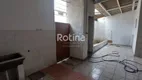 Foto 9 de Casa com 2 Quartos para alugar, 90m² em Centro, Uberlândia