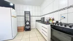 Foto 15 de Casa com 5 Quartos à venda, 234m² em Brejatuba, Guaratuba