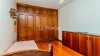 Foto 21 de Casa com 4 Quartos à venda, 300m² em Santo Antônio, Porto Alegre