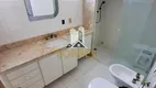 Foto 18 de Apartamento com 3 Quartos à venda, 200m² em Praia das Pitangueiras, Guarujá