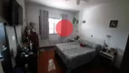 Foto 2 de Casa com 2 Quartos à venda, 310m² em Jardim Itaquiti, Barueri