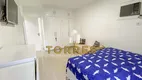 Foto 19 de Apartamento com 3 Quartos à venda, 100m² em Praia das Pitangueiras, Guarujá