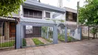 Foto 2 de Casa com 3 Quartos à venda, 253m² em Rio Branco, Porto Alegre
