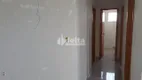 Foto 3 de Apartamento com 3 Quartos à venda, 76m² em Dona Zulmira, Uberlândia