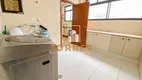 Foto 17 de Apartamento com 4 Quartos à venda, 135m² em Praia das Pitangueiras, Guarujá