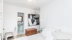 Foto 10 de Apartamento com 3 Quartos à venda, 86m² em Passo da Areia, Porto Alegre