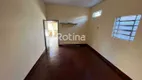 Foto 5 de Casa com 3 Quartos para alugar, 95m² em Centro, Uberlândia