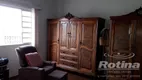 Foto 15 de Casa com 4 Quartos à venda, 172m² em Centro, Uberlândia