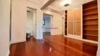 Foto 6 de Apartamento com 3 Quartos à venda, 225m² em Jardim Europa, São Paulo