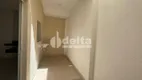 Foto 9 de Casa com 3 Quartos à venda, 100m² em Segismundo Pereira, Uberlândia