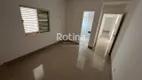 Foto 9 de Apartamento com 3 Quartos para alugar, 70m² em Nossa Senhora Aparecida, Uberlândia