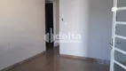 Foto 2 de Casa com 2 Quartos à venda, 58m² em Santa Mônica, Uberlândia