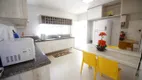 Foto 13 de Casa de Condomínio com 4 Quartos à venda, 327m² em Guarajuba, Camaçari