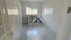 Foto 6 de Casa com 3 Quartos à venda, 100m² em Jardim Acapulco, Londrina