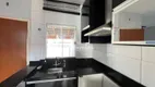 Foto 7 de Casa com 3 Quartos à venda, 82m² em Santa Monica, Londrina