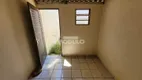 Foto 9 de Casa com 3 Quartos para alugar, 189m² em Santa Mônica, Uberlândia