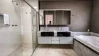 Foto 2 de Casa de Condomínio com 5 Quartos à venda, 400m² em Alphaville Flamboyant Residencial Araguaia, Goiânia