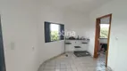 Foto 2 de Apartamento com 2 Quartos para alugar, 40m² em Segismundo Pereira, Uberlândia