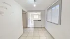 Foto 2 de Apartamento com 2 Quartos para alugar, 49m² em Vila Irene, São Carlos