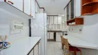 Foto 5 de Apartamento com 4 Quartos à venda, 90m² em Moema, São Paulo