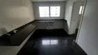 Foto 12 de Apartamento com 4 Quartos à venda, 240m² em Jardins, São Paulo