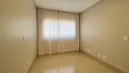 Foto 2 de Casa de Condomínio com 3 Quartos à venda, 272m² em Residencial Goiânia Golfe Clube, Goiânia