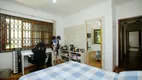 Foto 20 de Casa com 5 Quartos à venda, 199m² em Vila Ipiranga, Porto Alegre