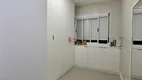 Foto 15 de Apartamento com 3 Quartos à venda, 66m² em Vila Ipiranga, Porto Alegre