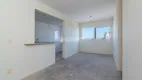 Foto 2 de Apartamento com 2 Quartos à venda, 65m² em Passo da Areia, Porto Alegre