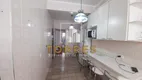 Foto 12 de Apartamento com 3 Quartos à venda, 180m² em Praia das Pitangueiras, Guarujá