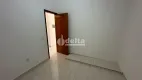 Foto 6 de Casa com 3 Quartos para alugar, 112m² em Nossa Senhora das Graças, Uberlândia