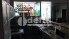 Foto 13 de Casa com 3 Quartos à venda, 261m² em Santa Mônica, Uberlândia