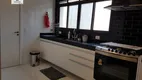 Foto 19 de Apartamento com 5 Quartos à venda, 213m² em Pitangueiras, Guarujá