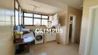 Foto 9 de Apartamento com 4 Quartos à venda, 200m² em Centro, Uberlândia