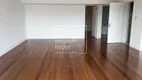 Foto 5 de Apartamento com 3 Quartos para alugar, 212m² em Vila Nova Conceição, São Paulo