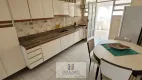 Foto 31 de Apartamento com 3 Quartos à venda, 180m² em Pitangueiras, Guarujá