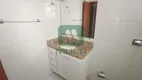Foto 18 de Apartamento com 3 Quartos para alugar, 100m² em Tabajaras, Uberlândia