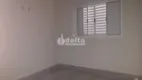 Foto 2 de Casa com 3 Quartos à venda, 115m² em Jardim Europa, Uberlândia