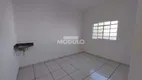 Foto 12 de Casa com 1 Quarto para alugar, 110m² em Martins, Uberlândia