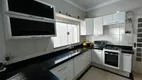 Foto 8 de Sobrado com 3 Quartos para alugar, 227m² em Icaray, Araçatuba