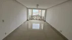 Foto 2 de Apartamento com 3 Quartos para alugar, 70m² em Nossa Senhora Aparecida, Uberlândia