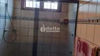 Foto 10 de Casa com 3 Quartos à venda, 177m² em Pacaembu, Uberlândia