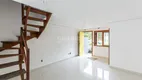 Foto 2 de Casa com 3 Quartos para alugar, 150m² em Ipanema, Porto Alegre