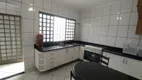 Foto 14 de Casa com 3 Quartos à venda, 199m² em Cidade Jardim, Uberlândia