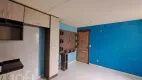 Foto 4 de Apartamento com 2 Quartos à venda, 39m² em Olaria, Canoas