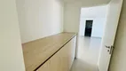 Foto 4 de Apartamento com 4 Quartos à venda, 246m² em Guararapes, Fortaleza