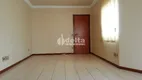 Foto 2 de Apartamento com 4 Quartos para alugar, 135m² em Martins, Uberlândia