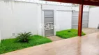 Foto 5 de Casa com 3 Quartos à venda, 153m² em Cidade Jardim, Uberlândia