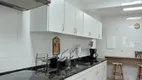 Foto 34 de Apartamento com 3 Quartos à venda, 130m² em Pitangueiras, Guarujá